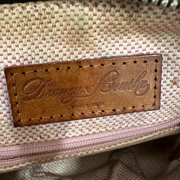 Dooney and Bourke shoulder bag - Picture 3 of 4